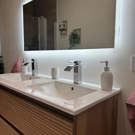 Primer Piso Junto Al Castillo Y Rio Con Barbacoa 아파트 폰페라다